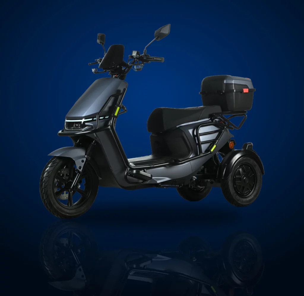 City Go Rebel Elektro-Dreirad, schräg von vorne